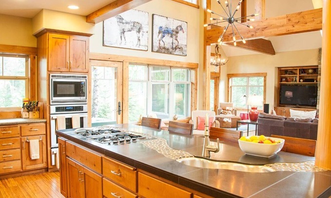Cle Elum House | Suncadia 4 Bdrm Home with Hot Tub Overlooking Prospector Golf Course