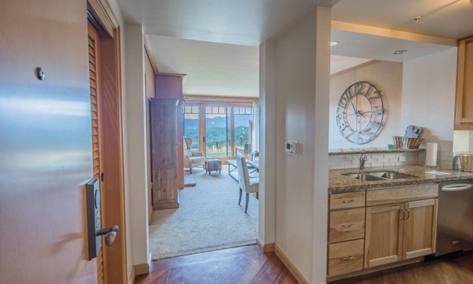 Cle Elum Condo | Suncadia Lodge 1-Bedroom Riverview Suite!