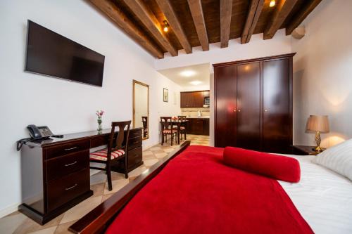 Dubrovnik Old Town Apartment | SUNce Palace Apartments with free offsite parking