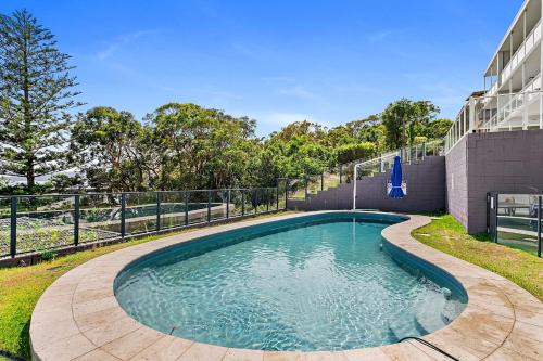 Shoal Bay Apartment | Sundeck Unit 1 51 Ronald Avenue