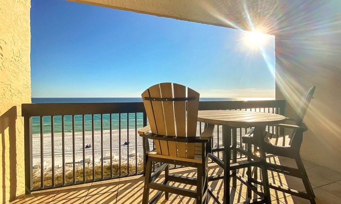 Destin Condo | SunDestin 0706 by Scenic Stays