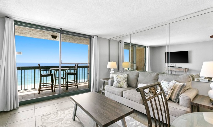 Destin Condo | SunDestin 0902 by Scenic Stays