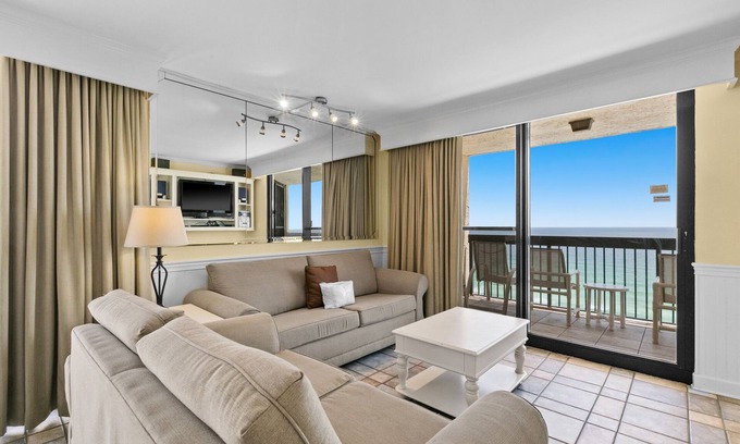 Destin Condo | SunDestin 1601 by Scenic Stays