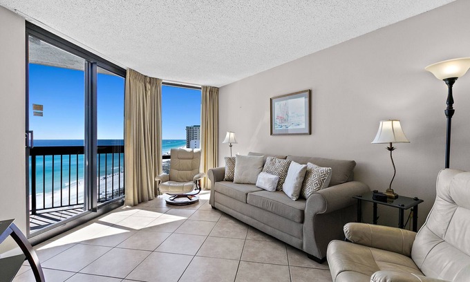 Destin Condo | SunDestin 1614 by Scenic Stays