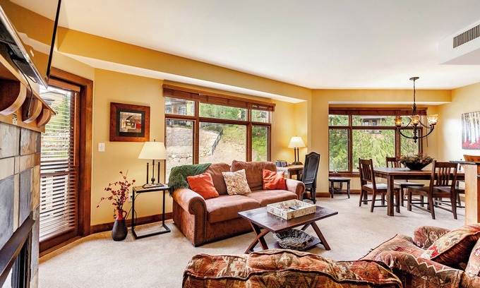 Park City Condo | Sundial B409-B: Ski-in Ski-out, Washer/Dryer, Pools, Hot Tubs, Private Balcony