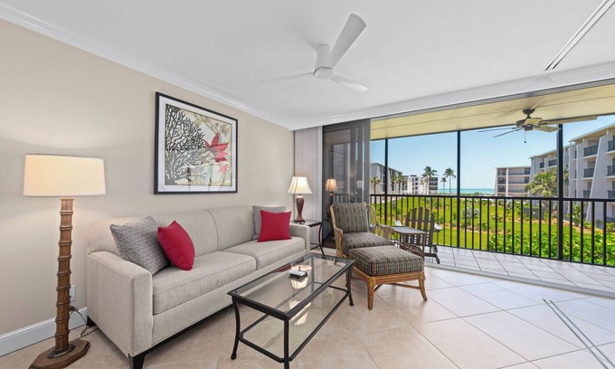 Sanibel Condo | Sundial C208: Updated w/Gulf Views, Washer/Dryer!