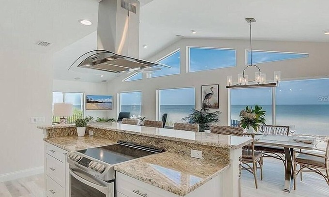 Anna Maria House | SunKissed Cottage - beachfront north end AMI