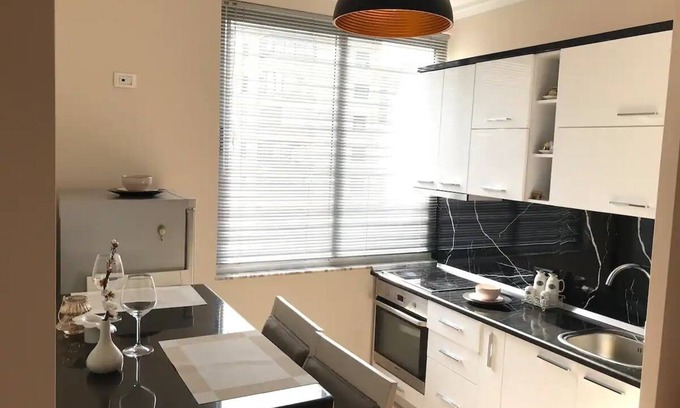 Tirana Apartment | SUNLIT ERISI’s HOUSE - City center