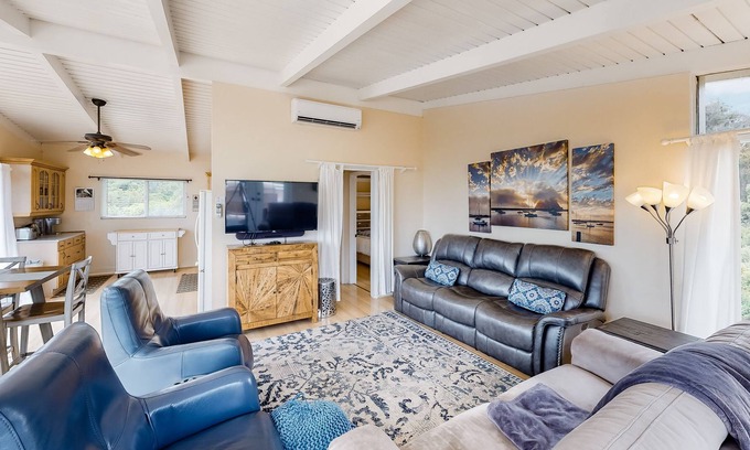 West Mesa House | Sunlit & serene beach house with great views - near ocean, park, dining, & shops