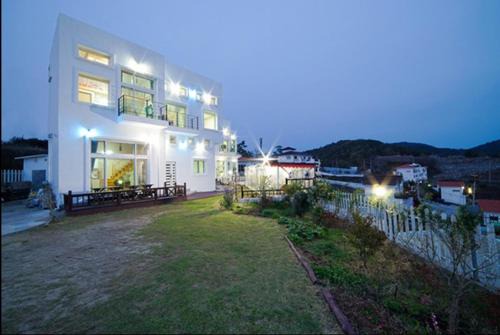 Yeosu House | Sunmoon Pension