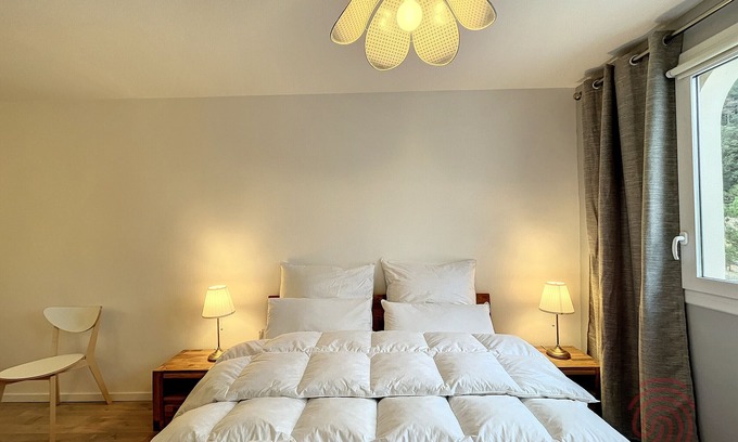 Lamalou-les-Bains Apartment | Sunny 1-BR Apt, Balcony, WiFi, Pets Welcome, Near Spa & Town Centre