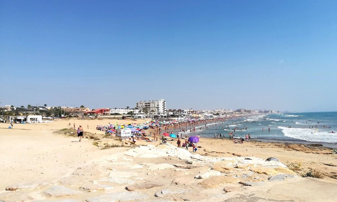 La Mata Apartment | Sunny apartment on the longest sandy beaches in southern Spain - WIFI