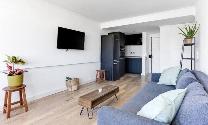 Costa de Caparica Apartment | Sunny Costa Apt | 1 min walk to the Ocean!