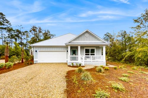 Carrabelle House | Sunny Days & Starry Nights