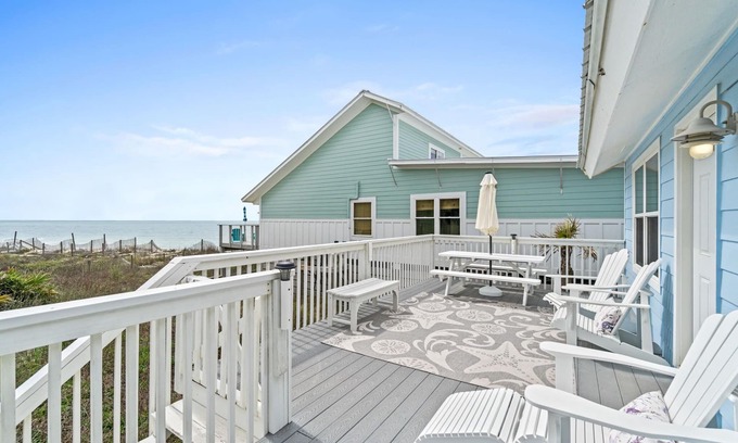 Cape San Blas House | Sunny Daze - Gulf View, Easy Walk To Beach, WiFi, Sleeps 7