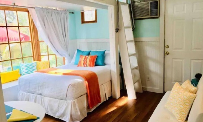 Tybee Island House | Sunny Daze Tiny Cottage, sleeps 2 adults