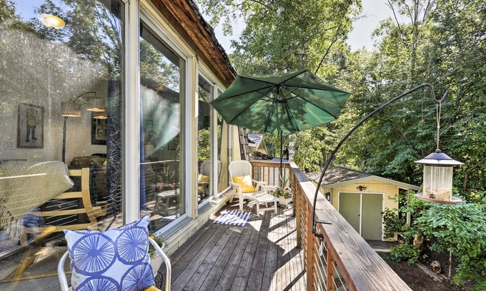 Fairbanks Apartment | Sunny downtown studio with kitchenette, smart TV, AC, & balcony