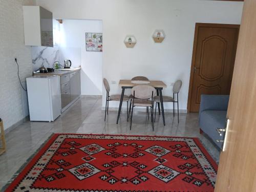 Gjirokaster Apartment | Sunny Guest House