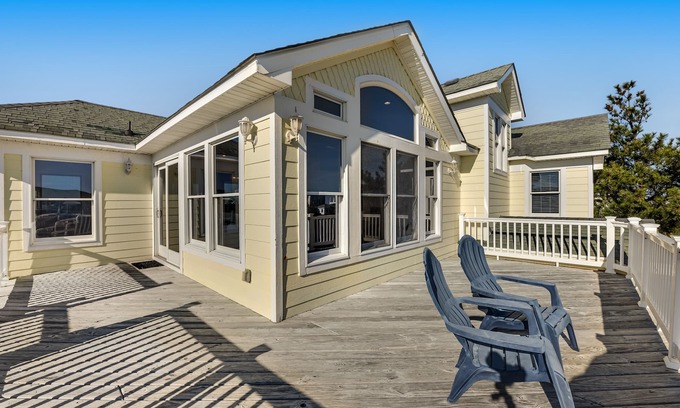 Whalehead Beach House | Sunny home w/private heated pool, hot tub & rec room - close to beach access