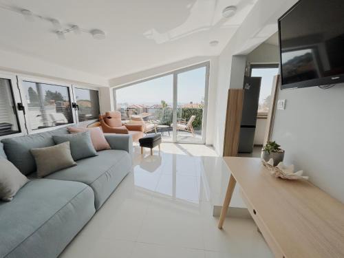 Zambratija Apartment | Sunny House