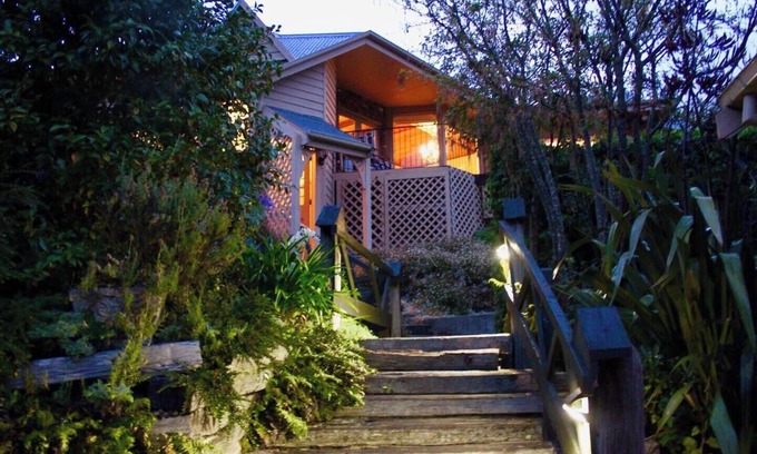 Kingston House | Sunny Kingston house, panoramic views, family stays