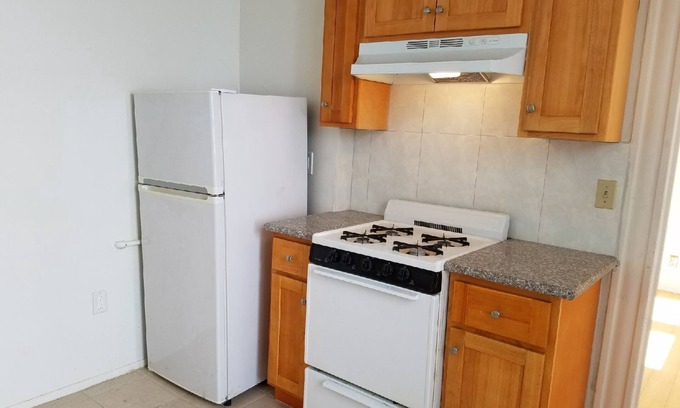 Inner Mission Apartment | Sunny Mission Studio 60 days minimum stay