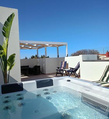 Ialyssos Apartment | Sunny Palm Villa
