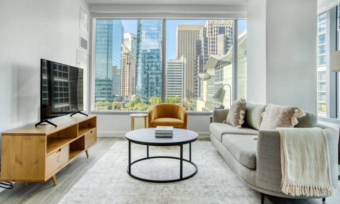 South Beach Apartment | Sunny Rincon Hill 2BR w/Gym & Roof Terrace near tech HQs, by Blueground
