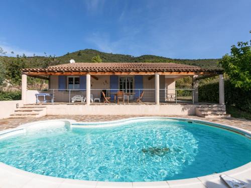 Roquebrun Villa | Sunny Roquebrun Getaway