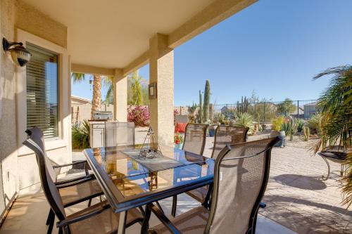 San Tan Valley House | Sunny San Tan Valley Home with Grill on Golf Course!