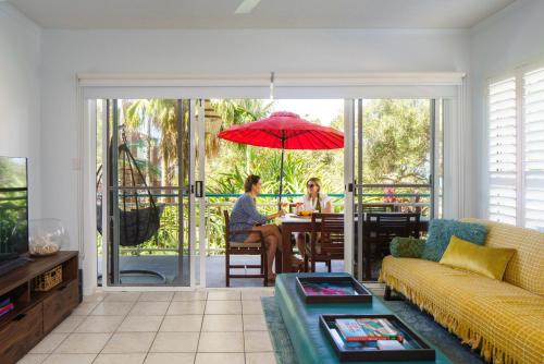 Coolum Beach Apartment | Sunny Seaside Retreat in Coolum Beach