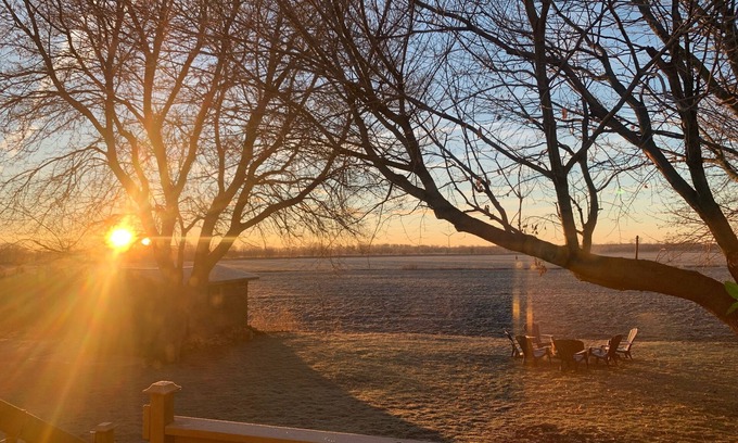 Lambton Shores House | Sunny Shores Retreat with HOT TUB! Minutes from Grand Bend beach!