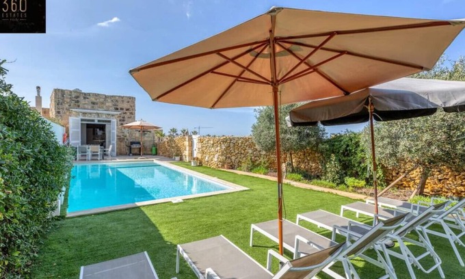 San Lawrenz Other | Sunny side spacious Villa with private Pool & WIFI