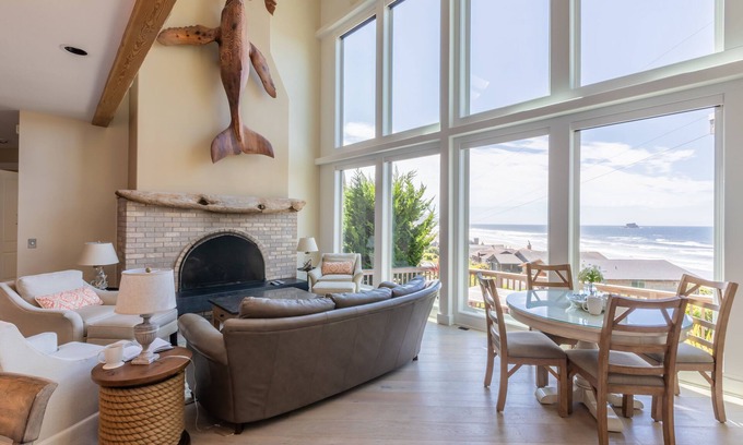 Arch Cape House | Sunny, Spacious 3500 sq ft Beach House w/Ocean Views, Gourmet Kitchen, Local Art