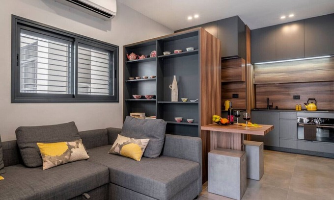 Tel Aviv Promenade Apartment | Sunny Studio Near the Beach