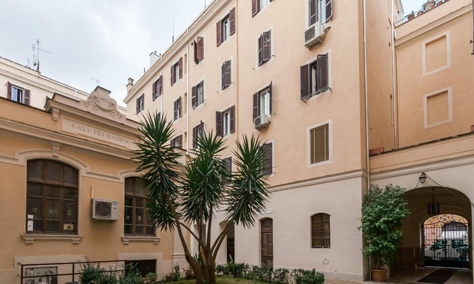 Testaccio Apartment | Sunny Testaccio Beautiful apartment