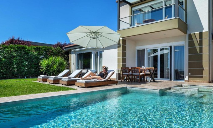 Pallini Villa | Sunny Villa Grande