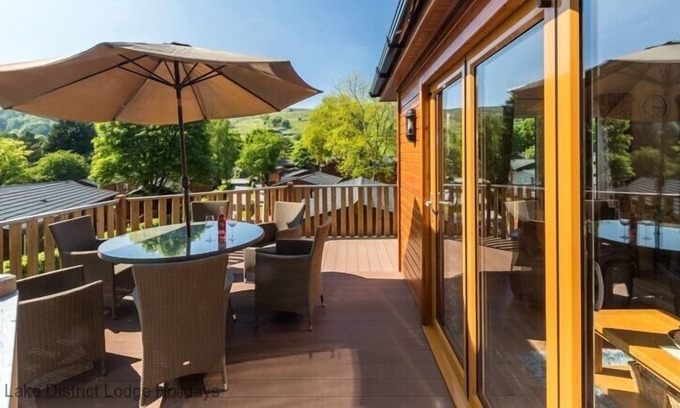 Troutbeck House | SUNNYBANK LODGE, family friendly, with a garden in Windermere