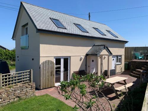 Padstow House | Sunnyridge Cottage, Porthcothan Bay