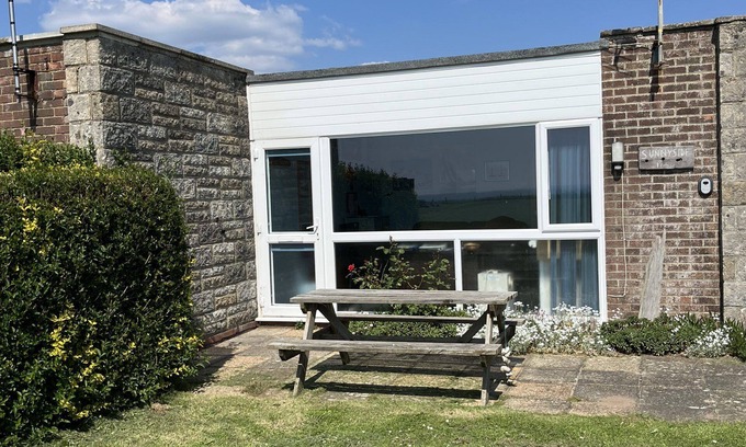 Freshwater Ski Chalet | SUNNYSIDE - family friendly chalet sleeps 4/6 with views of the needles