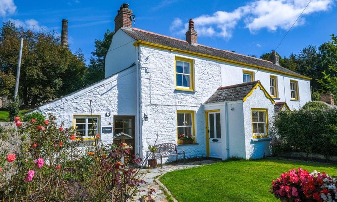 Charlestown House | Sunnyside - Harbourside Cottage In Historic Charlestown