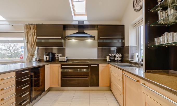 Blackburn Cottage | Sunnyside Shreyas