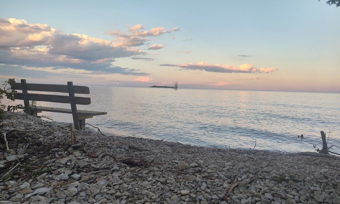 Washington Island Cabin | Sunrise Lodge