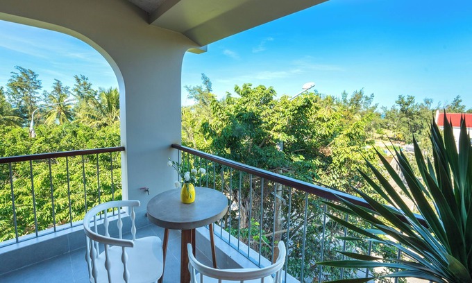 Cam An Villa | Sunrise Ocean Villa 4BR Tan Thanh Beach