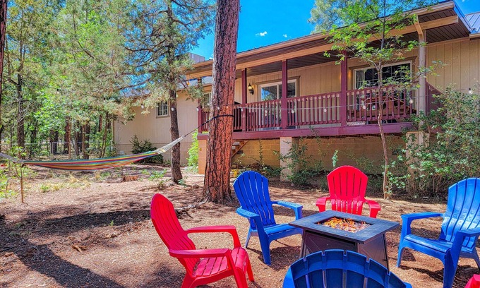 Pinetop-Lakeside House | Sunrise Pines Retreat w/Outdoor Games, Furnished Decks, A/C, BBQ & Fire pit