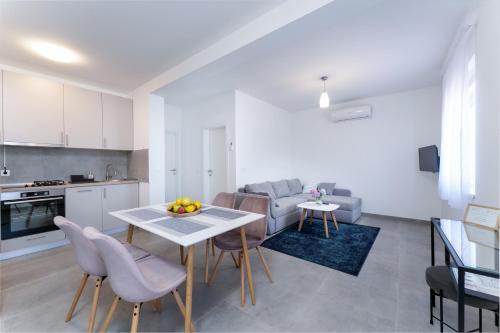 Osijek Apartment | Sunrise & Sunset Apartmani - Self Check In
