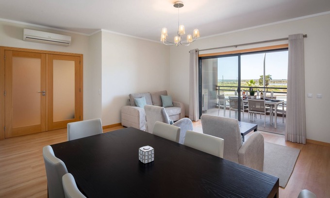 Olhao Apartment | SUNRITA - A modern refournished apartment with pool and sea view