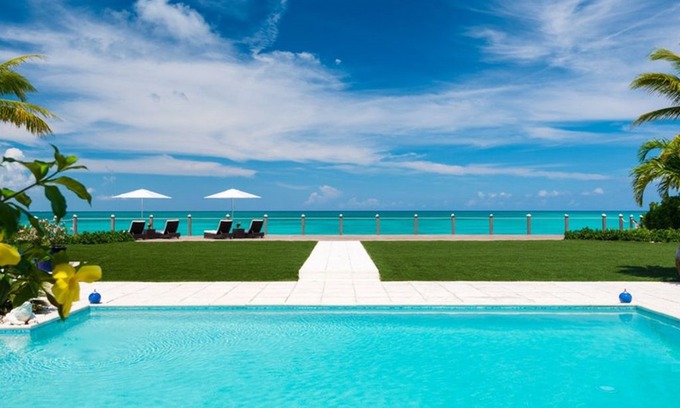 Leeward Settlement Villa | SUNSARA VILLA GRACE BAY - Luxury 4 Bedroom Beach Front Villa on Grace Bay Beach