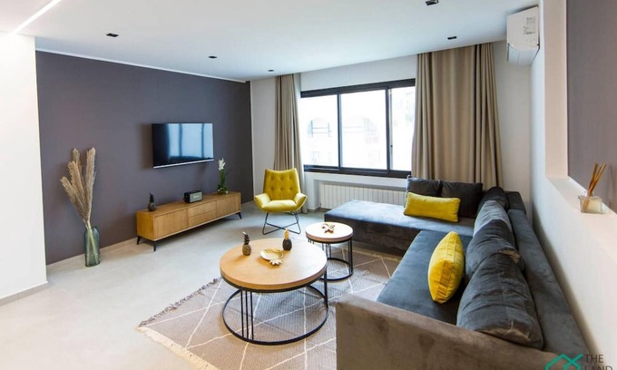 Les Berges du Lac Apartment | SUNSET 201: Luxury 2bds with gym