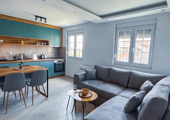 Radanovici Apartment | Sunset Apartment
